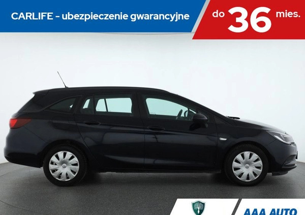 Opel Astra cena 35000 przebieg: 189380, rok produkcji 2018 z Prusice małe 191